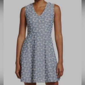 🆕Draper James Embroidered Floral Blue Chambray Love Circle Dress🆕SUMMERTIME